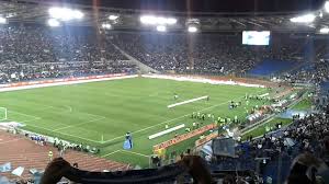 Tutkulu taraftarlar ve lazio ya da roma oyununun kaçırılmaması gereken bir deneyim (paylaşılan stadyum). Stadio Olimpico Volo Di Olimpia E Inno In Lazio Juve 2011 Youtube