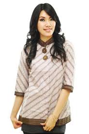 Penasaran dengan inspirasi model baju brokat terbaru di tahun ini ? 82 Model Baju Batik Atasan Wanita Modern Terbaru 2020