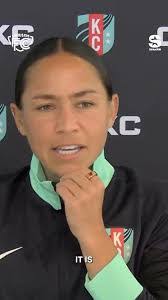 Lori Lindsay's Instagram, Twitter & Facebook