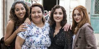 Daydreamer Anticipazioni Can Sanem E La Corsa In Ospedale Nel 2020 Ospedale Talent Show Matrimonio