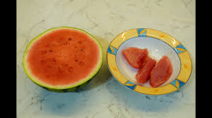 3.wenn du es cremiger und ein „milcheis möchtest, füge nun den puderxucker und den joghurt hinzu. Selbstgemachtes Wassermelonensorbet Meloneneis Ohne Eismaschine Youtube