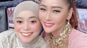 Lebih lanjut, rizky billar mengaku yakin bisa mewujudkan impiannya itu karena lesti juga memiliki keinginan menurutnya, menikah itu bukan perlombaan. Inul Ucapkan Selamat Menempuh Hidup Baru Untuk Lesti Kejora Sudah Resmi Menikah Dengan Rizky Billar Herstory