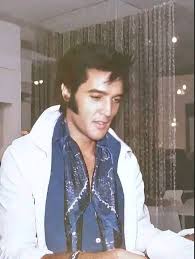 Elvis Presley's PRIVATE Vault Was Opened After 48 Years — What Was Found  Inside Left Everyone in Absolute Shock Watch more 👉  https://linatoysdochoitreem.com/30987/ Locked away for nearly half a  century, Elvis Presley's