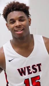 Goat 🐐 Facts🔥 Jan 12 1989 Marshall 71, Collins 49-Alex Lex Robertson  scored 33 points as No. 17 Marshall (9-2, 2-0) rolled in the Red West.  Ricky Brooks had 12 for Collins🔥#TrueLegend🔥 *courtesy of Chicago Tribune  🔥