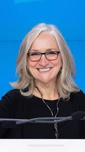 Tonda Hughes's Instagram, Twitter & Facebook