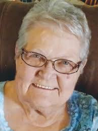 Betty Snook's Instagram, Twitter & Facebook