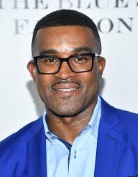 Jack Menashe's Instagram, Twitter & Facebook