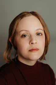 Aaron Worthington's Instagram, Twitter & Facebook