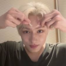 Danielle Maxwell's Instagram, Twitter & Facebook