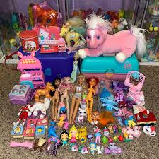 28 Likes 4 Comments Rosa Ang3l Wing8 Pops N Toys On Instagram Today S Late Trip To The Goodwill Outlet Paid O In 2020 Goodwill Outlet The Goodwill Caboodles