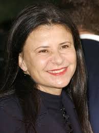 Tracey Ullman's Birthday and Career Highlights