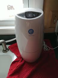 The espring™ water treatment system alerts you when it's time to replace the filter and resets itself when installed. Espring Uv Water Purifier Replacement Filter Cartridge With Uv Technology Water Treatment Amway