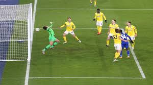 90' + 1' leicester players are appealing that dunk handled the ball in the area. Iheanacho S Late Header Helps Leicester City Defeat Tau S Brighton Hove Albion Goal Com