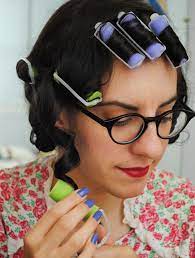 A Fast Roller Set For Everyday Vintage Hair Vintage Hairstyles Foam Rollers Hair Roller Set