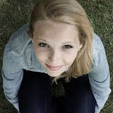 Amanda Brittingham's Instagram, Twitter & Facebook