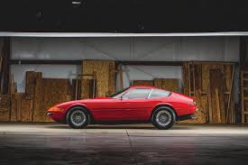 In the first two seasons, sonny drove a black ferrari daytona spyder, which was actually a fake built from a corvette chassis. Ferrari 365 Gtb 4 Daytona Heads To Auction Hypebeast