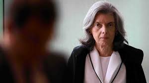 Com mais de 4 milhões de. Carmen Lucia Assume Presidencia Do Brasil Nesta Terca Feira 17 Politica Portal T5