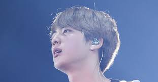 Bts ideal type, bts facts bts (방탄소년단) consists of 7 members: Bts Members Share Heartbreaking Backstories On Their Big Break At The Wings Tour Final