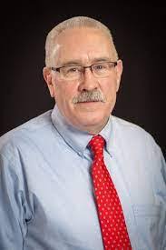 Amber Linson's Instagram, Twitter & Facebook