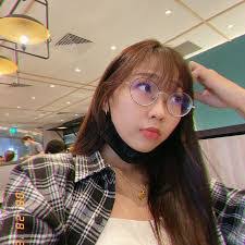 Donna Goh's Instagram, Twitter & Facebook