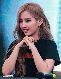 She participated in produce 101 season 1, she participated in the final and finished 20th. Jeon So Yeon Wikipedia