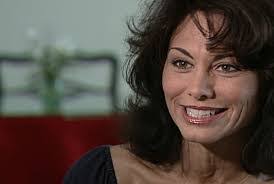 Shelly Burch's Instagram, Twitter & Facebook