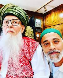 I like Adeel over this cringe zan mureed Mustafa Fun post