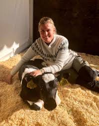 I kveld kl 21.30 på tv 2 livsstil og tv 2 sumo er vendela kirsebom, og jeg, klare for å vise hva vi har holdt på med i det siste«vendela + petter» sesong 2 går i 20 episoder fra mandag til torsdag ha en nydelig mandag videre tv 2. Vendela Kirsebom Og Petter Pilgaard Jobbet Som Avlosere Nationen