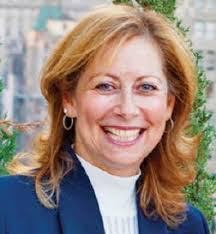 Rena Hammond's Instagram, Twitter & Facebook