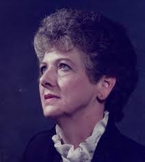 Elizabeth Hollifield's Instagram, Twitter & Facebook