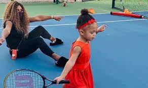 Besides being a mother, serena can become olympia's coach in the future if she chooses tennis as her professional career. Serena Williams Stays In The Background As Daughter Continues Tennis Lessons