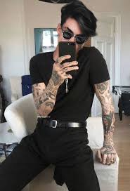 Serpent Adli Kullanicinin Tumblr Boy Panosundaki Pin Erkek Moda Tarzlari Erkek Moda Erkek Giyim
