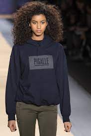 The key to really nice shiny, healthy hair is a balance of the natural oils we all produce. Natural Hairstyles On Models Black Models With Natural Hair Fashion Gone Rogue