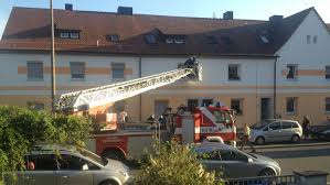 Die rauchwarnmelder sind mittig im raum an der decke und mindestens 50 cm von wand, unterzug oder einrichtungsgegenständen anzubringen. Was Tun Wenn Nebenan Der Rauchmelder Schrillt Nurnberg Nordbayern