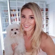 Sweet As She Pleases (@she_pleases)