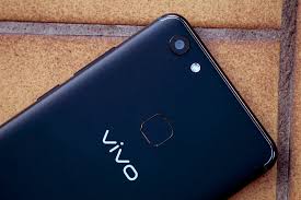 Vivo V7+ Unboxing And First Impressions ...