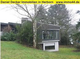 Einfamilienhaus kaufen in herborn, 307 m² grundstück, 100 m² wohnfläche, 4 zimmer das haus bietet ihnen zur zeit 4 zimmerküche2 bäder und abstellraum mit ca100 m² an wohnflächeim. Herborn Haus Mit 7 8 Zimmer Kuche 3 Bader Garten Balkon Terrasse