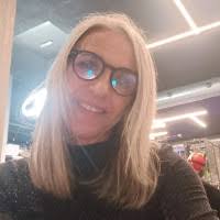 200+ profili “Anna”