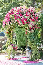 I move furniture and wall decor into and out. How To Decorate With Lanterns At Your Wedding