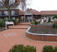 Ve 19 opiniones y 71 fotos de usuarios, y unas grandes ofertas para el haus hoepke, clasificado en el puesto no.1 de 6 b&bs / hostales en bad laer y con una puntuación de 4,5 sobre 5 en tripadvisor. Lobby Bilder Hotel Haus Hopke Bad Laer Holidaycheck