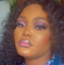 One bedroom flat fence with borehole available.. Location. By Walk over 8  miles calabar.. Price.. #300k Call. 08133594054