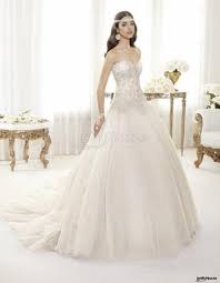 Se il tuo matrimonio si celebrerà in. Atelier Il Sogno Della Sposa Lei Lui Abiti Da Sposa Sartoriali A Rimini Lemienozze It