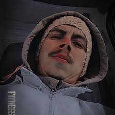 México mágico en la Zaragoza Como si no bastara con los socavones, ahora un  comerciante decidió instalar un puesto de peluches… ¡en el carril de alta!  Esto ocurre en la Calzada Ignacio