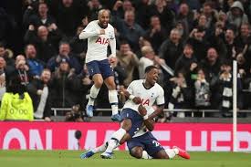 Hasil ini membawa the lilywhites ke puncak klasemen sementara. Tottenham Player Ratings Lloris Tanganga And Winks Superb Bergwijn Brilliant In 2 0 Win Football London