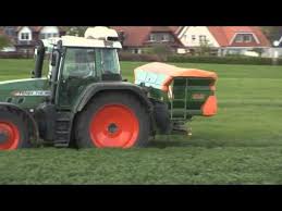 amazone za m range spreader youtube