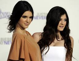 Jenner experienced childhood in the spotlight among her well known kin in the truth arrangement, keeping up with the kardashians. Kylie Jenner Jungste Milliardarin Aufgrund Einer Einfachen Idee Express De