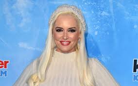 Beim barbara day von rtl gefragt, ob die familie an weihnachten kommt, reagiert daniela katzenberger traurig. Zwischen Daniela Katzenberger Und Schwester Jenny Frankhauser Herrscht Immer Noch Eiszeit