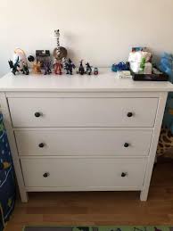 Best l shaped desk ikea comfort decor. Ikea Hemnes Chest Of Drawers White Furniture Home Living Furniture Shelves Cabinets Racks On Carousell