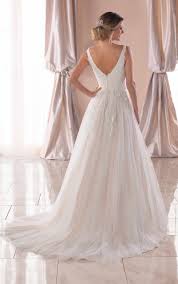 Finde dein brautkleider bei pronovias. Modest A Line Plus Size Wedding Dress Stella York Wedding Dresses