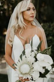 You've probably seen your fair share of bouquets, centerpieces, boutonnieres and ceremony aisle accents.so, if you really want your wedding flowers to stand out in photos (and get all the likes on instagram), consider implementing a few fresh ideas that revamp common floral styles. 469 Wedding Bouquets Ideas